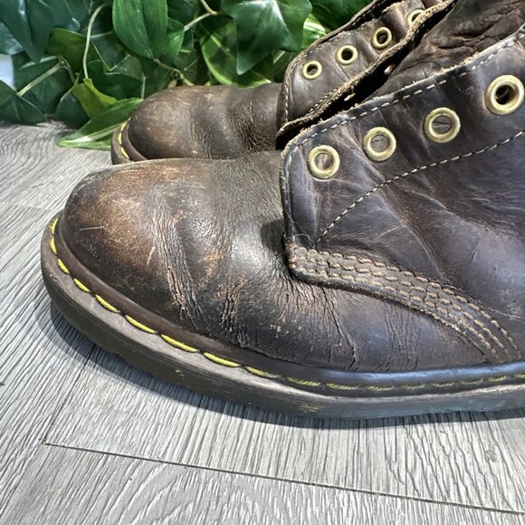 Vintage Dr. Martens 1460 8 Eye Lace Up Boots Men\'s Size 8 Uk 9 US  Brown England